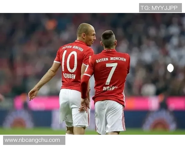 罗贝里组合的传奇岁月：重温他们在足球场上的辉煌瞬间与默契配合